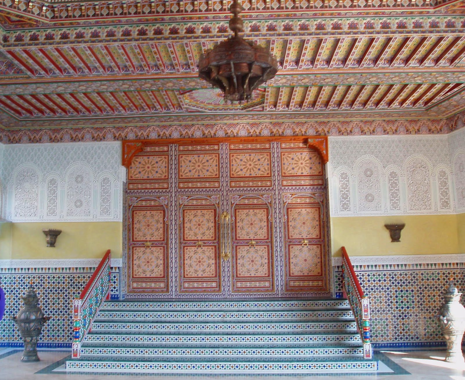 arte y artificios: TODO UN PALACIO NAZARI EN LA CANAL DE NAVARRES