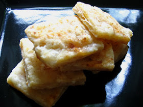 Spicy Parmesan Crackers