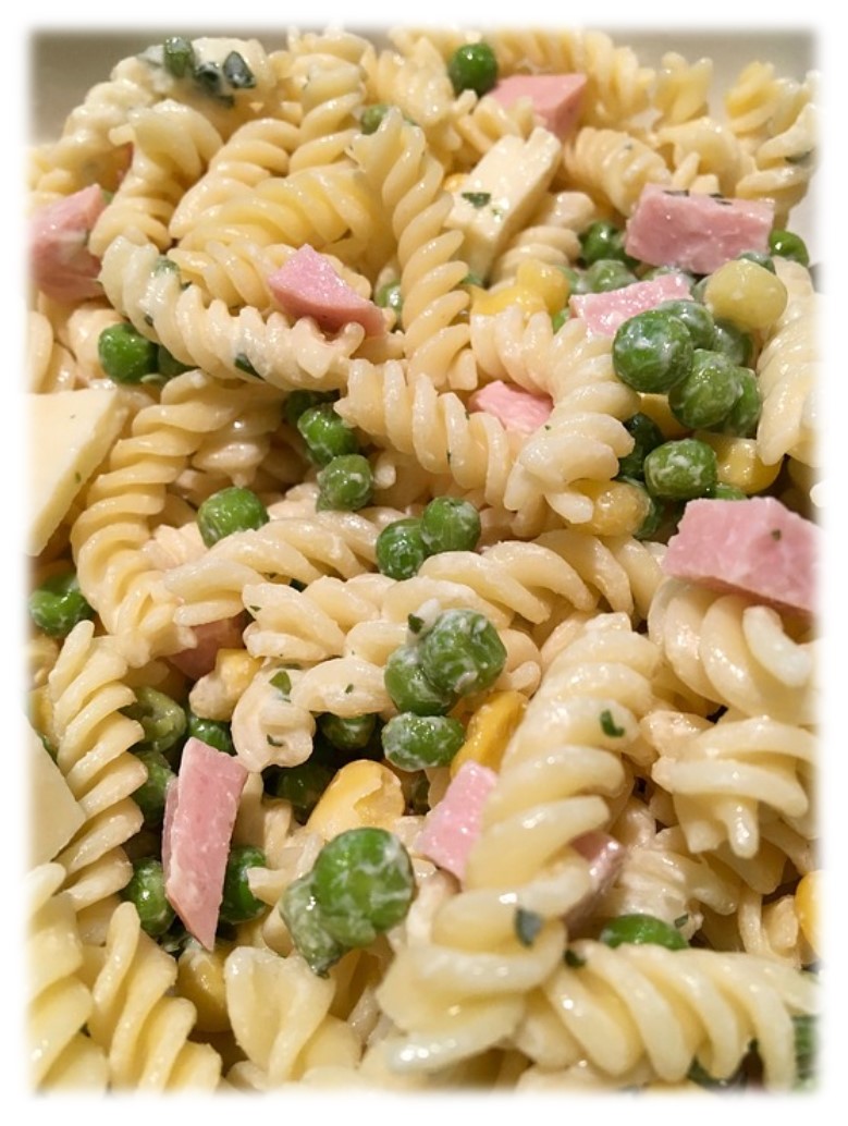 Pastasalade met ham