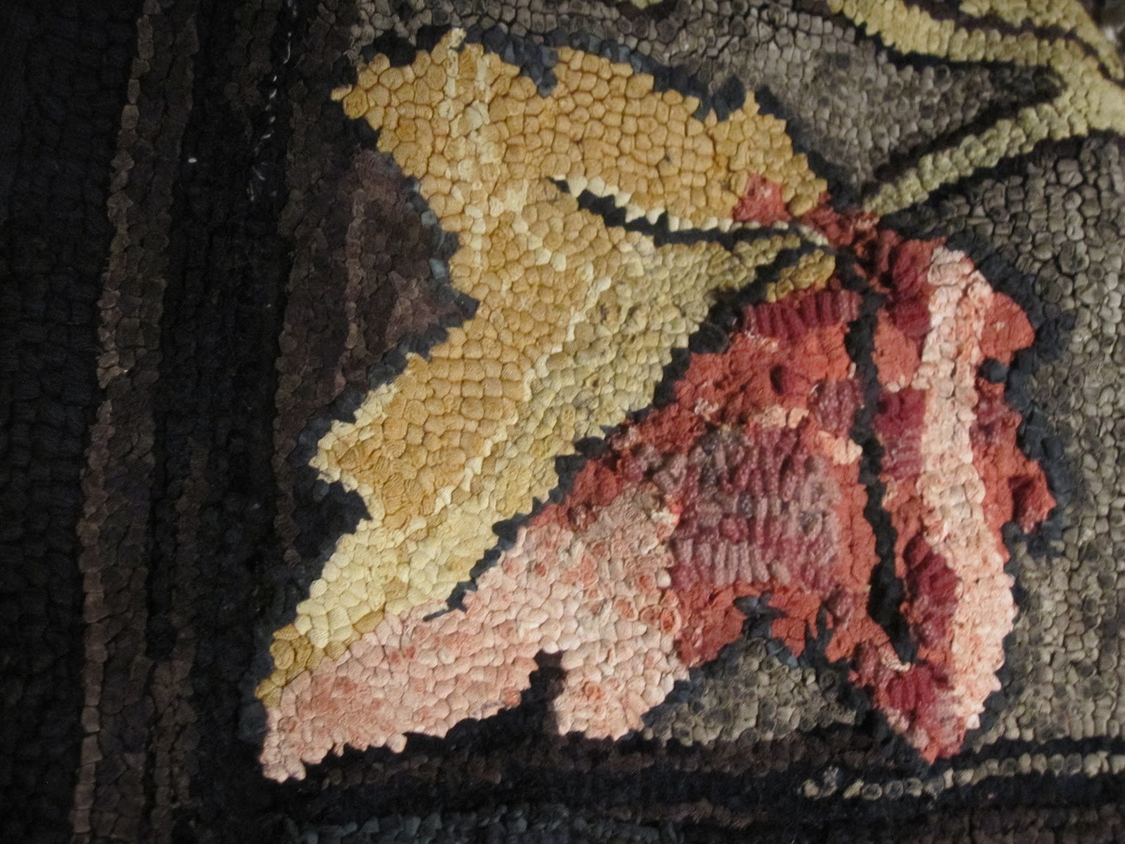 REPAIRING OLD ANTIQUE HOOKED RUGS