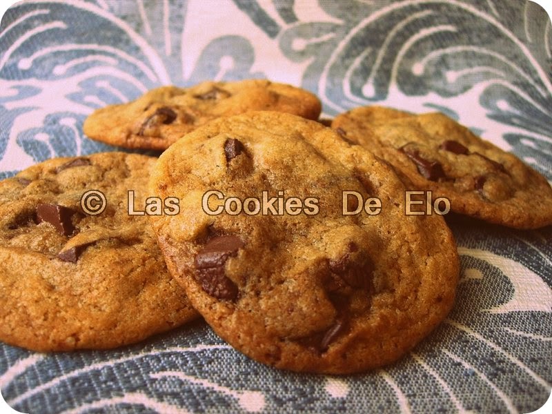 http://lascookiesdeelo.blogspot.com.es/2013/04/cookies-caseras-tipo-chips-ahoy.html