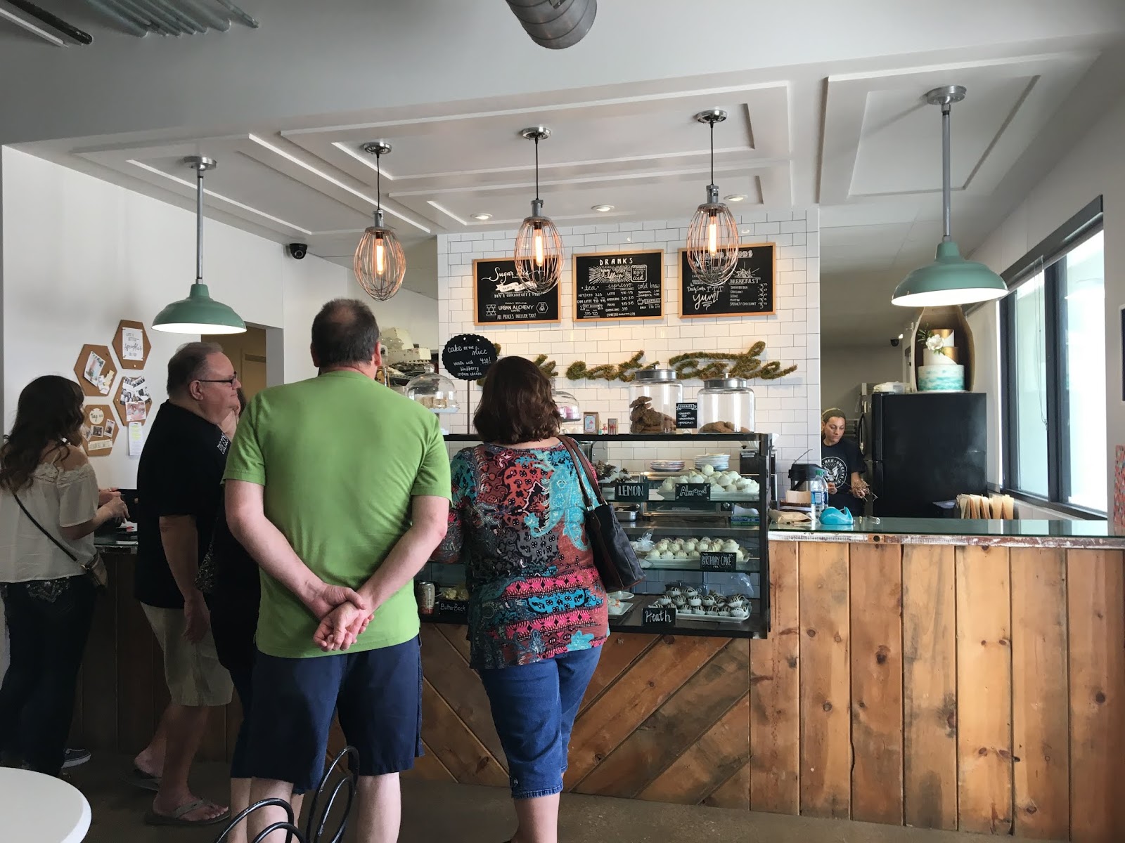 Exploring... Sugar Bee Sweets Bakery Life of P Jern