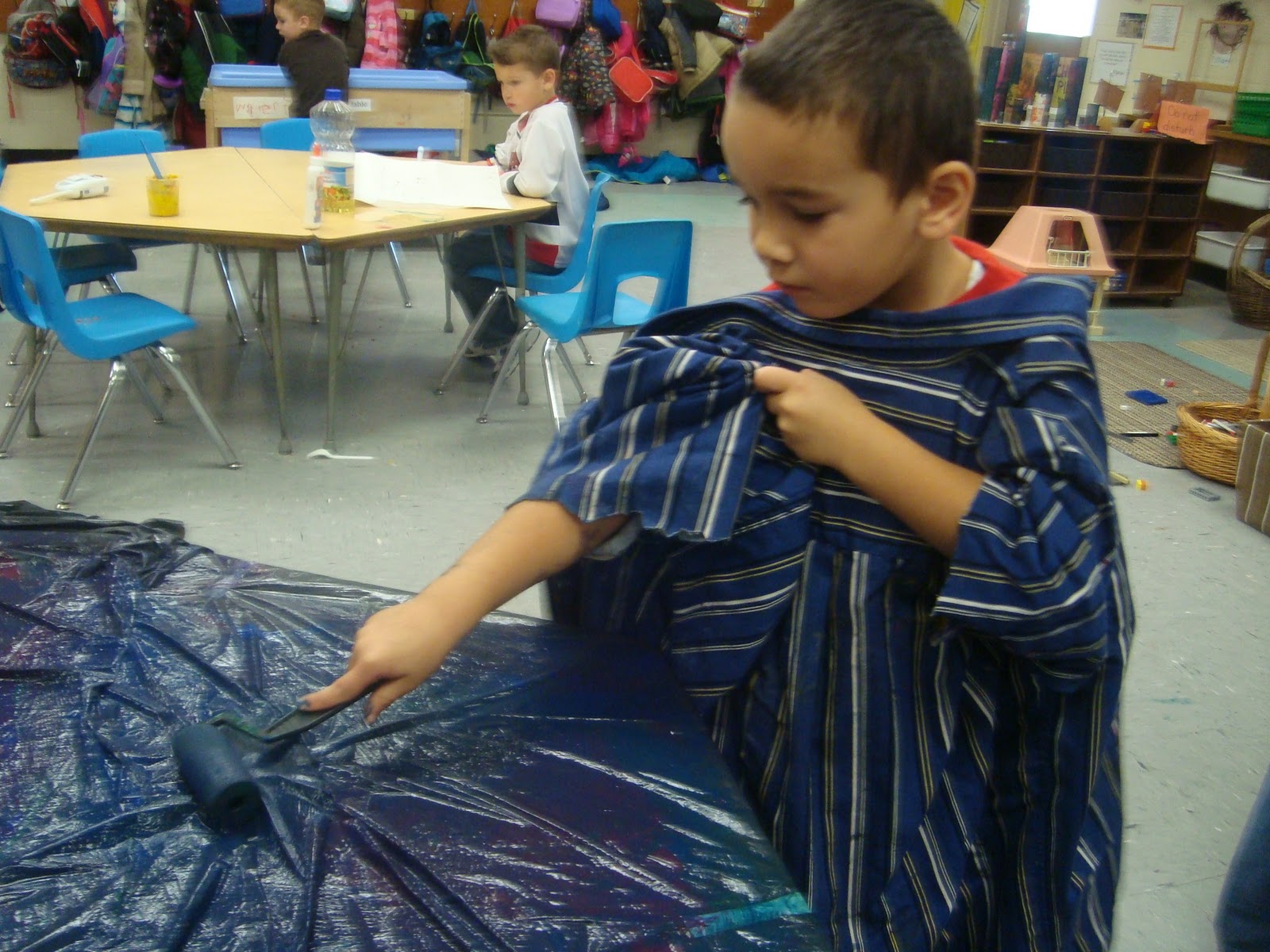 Joyful Learning in the Early Years Roller Painting and Print Making