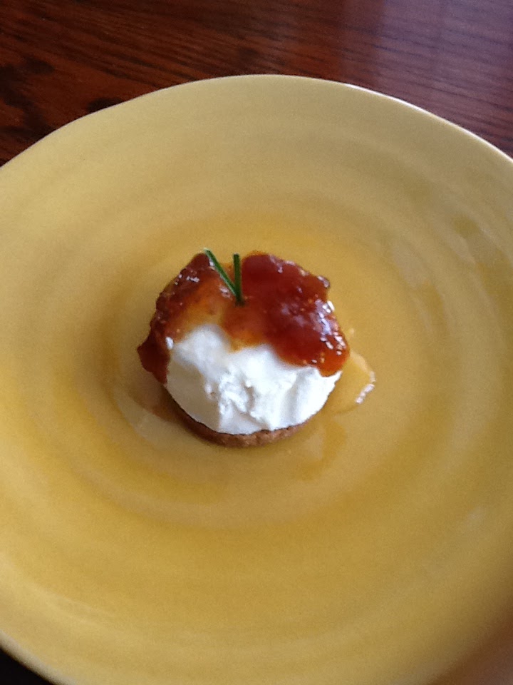 Una Mamma Italiana IT'S FIG SEASON!!! Fig jam and goat cheese with