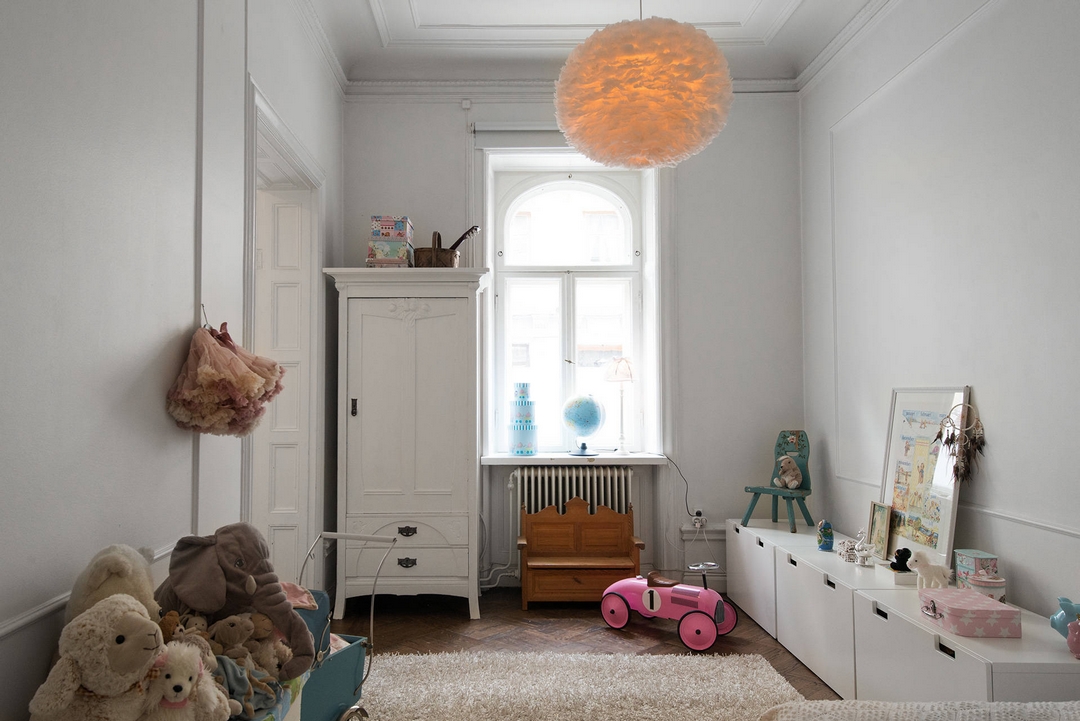 FONDS TRAVAILLÉS, MEUBLES LÉGERS