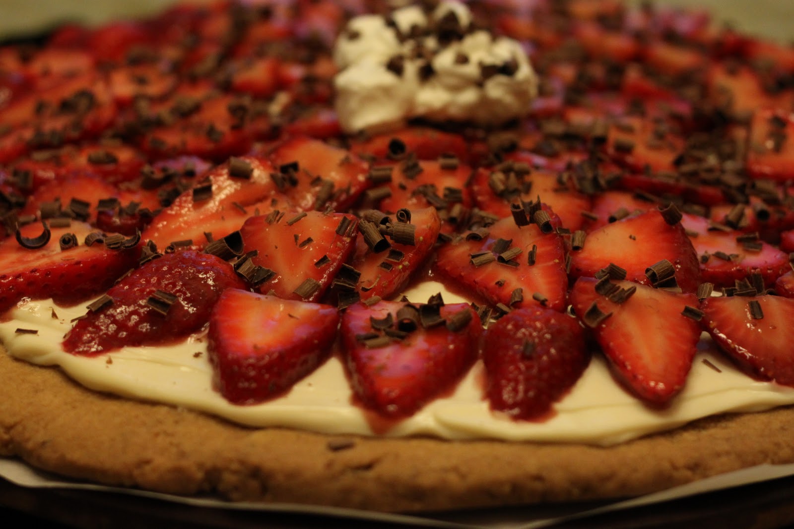 Meghalicious Strawberry Pizza