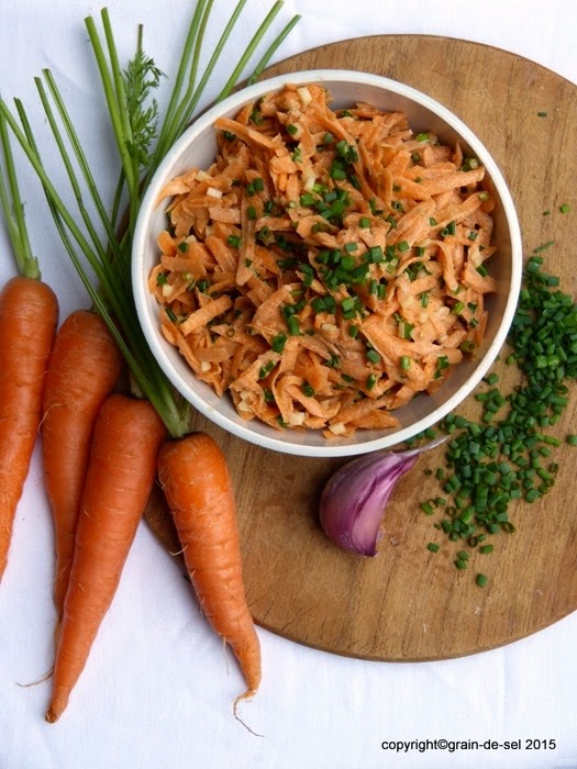 Karottensalat mit Knoblauch und Schnittlauch nach Uli | Salzkorn ...