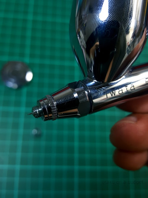 Iwata Eclipse HP-CS airbrush: is the nozzle on mine fixed or