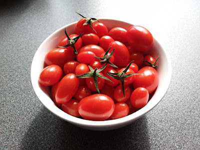 Rosada Tomatoes. HenSafe Smallholding.