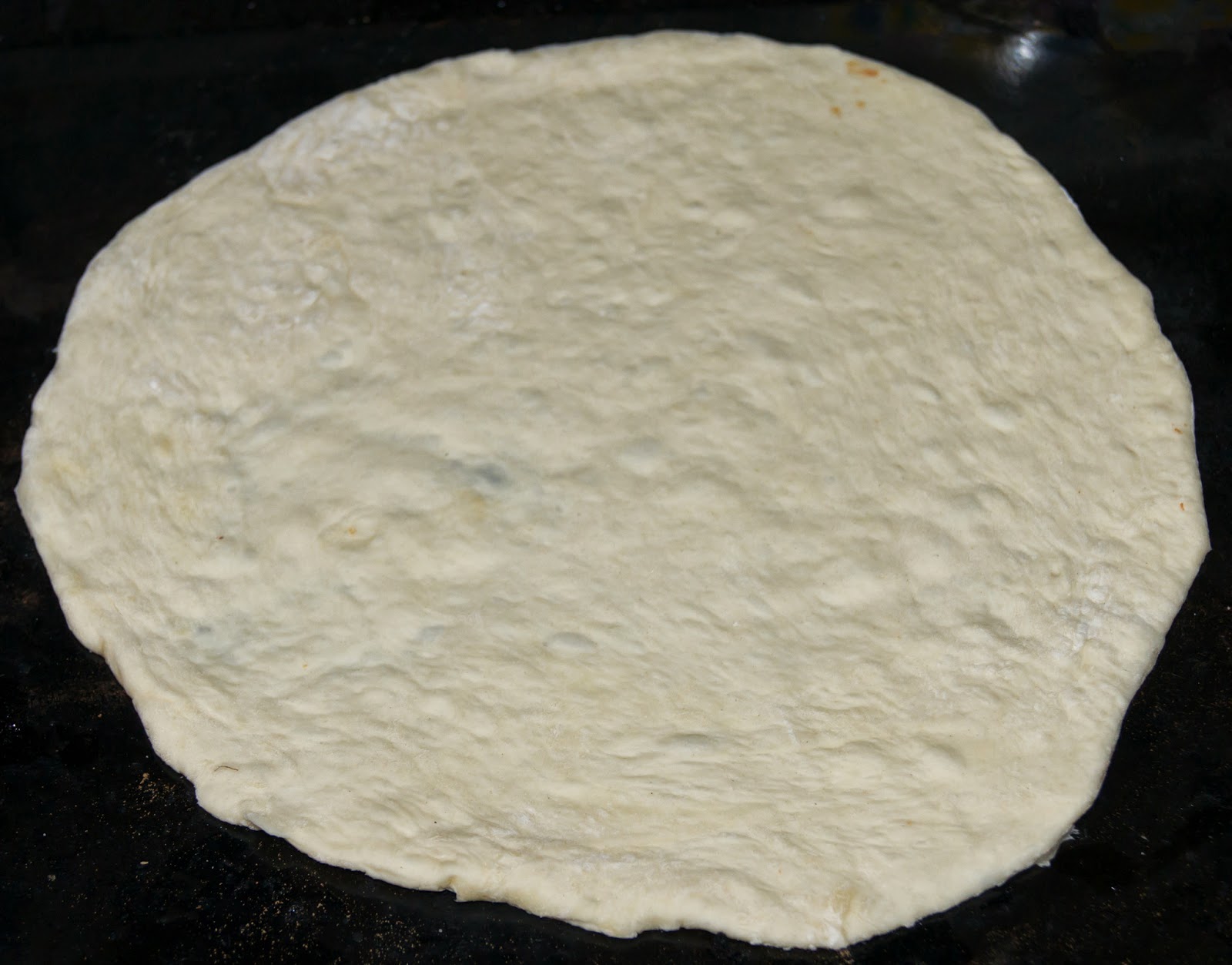 как делать черное тесто для пиццы фото 108
