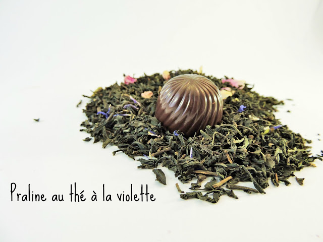 Recette de praline au chocolat noir infusée au thé à la violette (Palais des Thés)