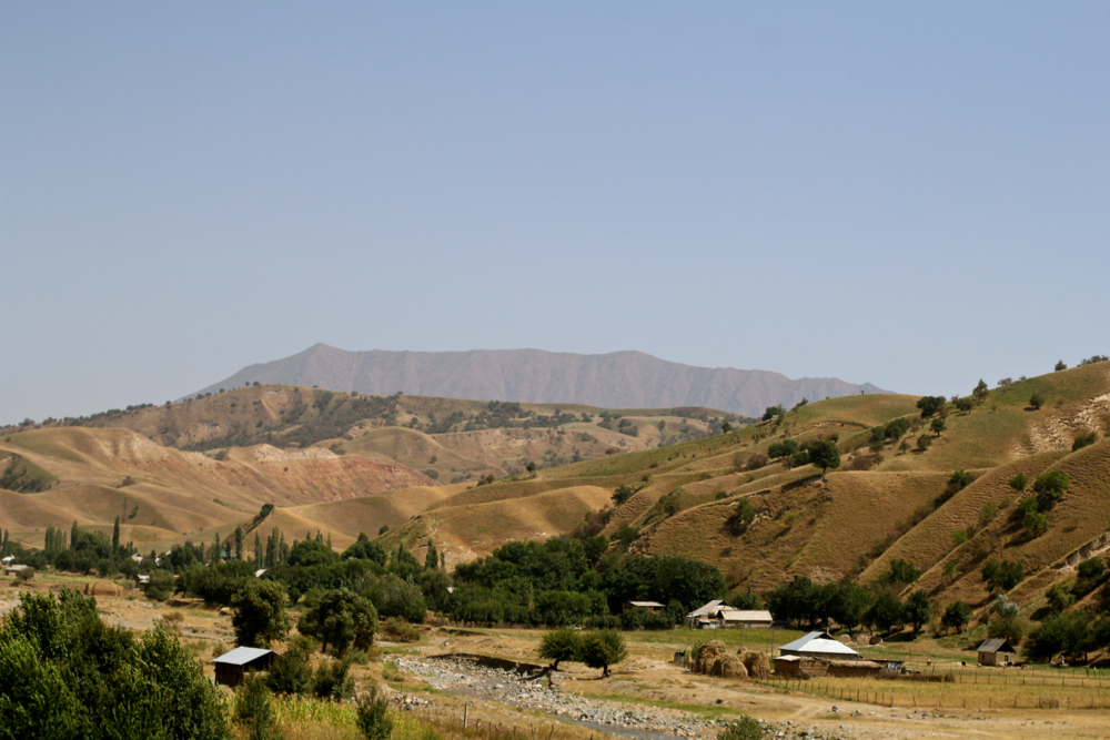 BLOG-MODE-HOMME-guide-voyage-kirghizistan-kygyzstan-travel_conseil-sary-chelek-lac-lake