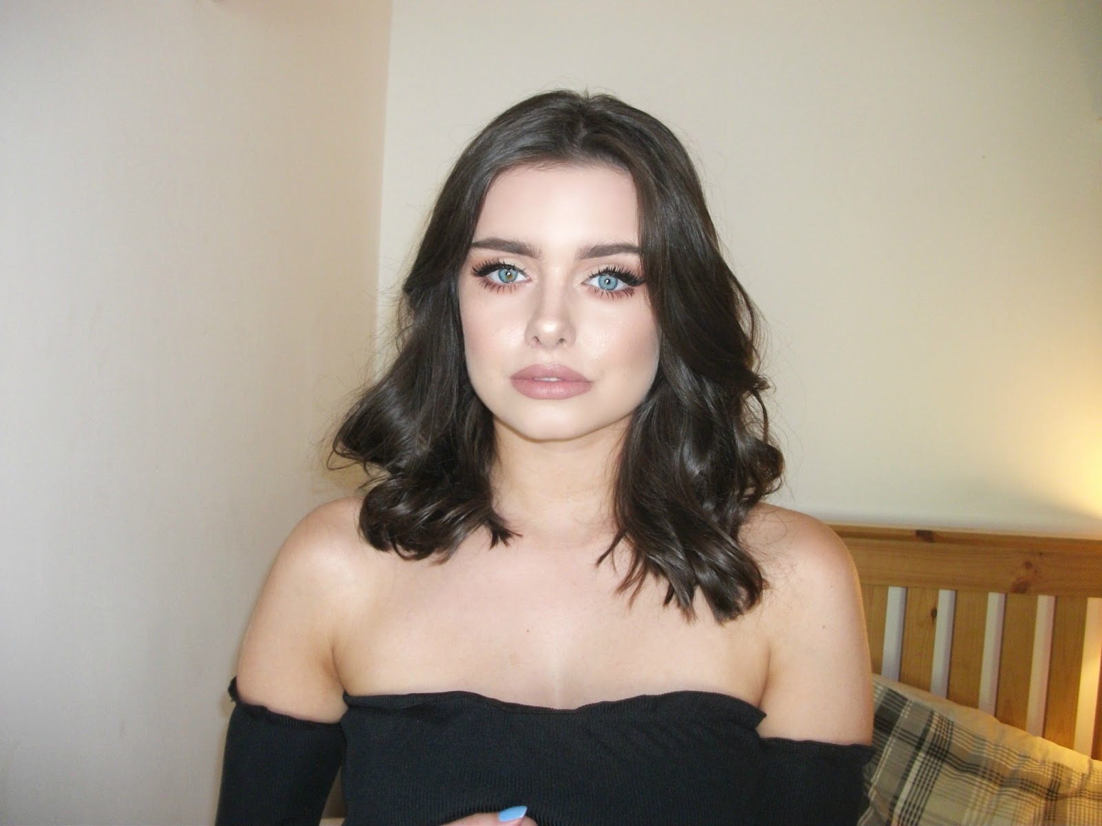 Step By Step Big Sexy Curls For Thin Lifeless Hair Her Name Is