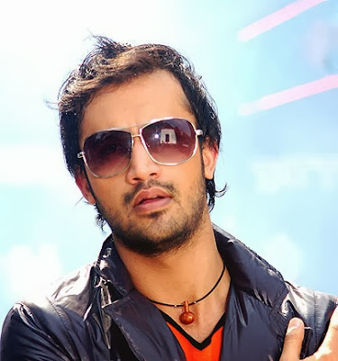 Atif_aslam_with_white_background