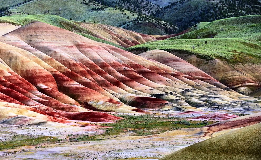 Цвет холм. John Day Fossil Beds National Monument Орегон. Цветные горы. Полосатые горы в Китае. Цветные горы в Аргентине.