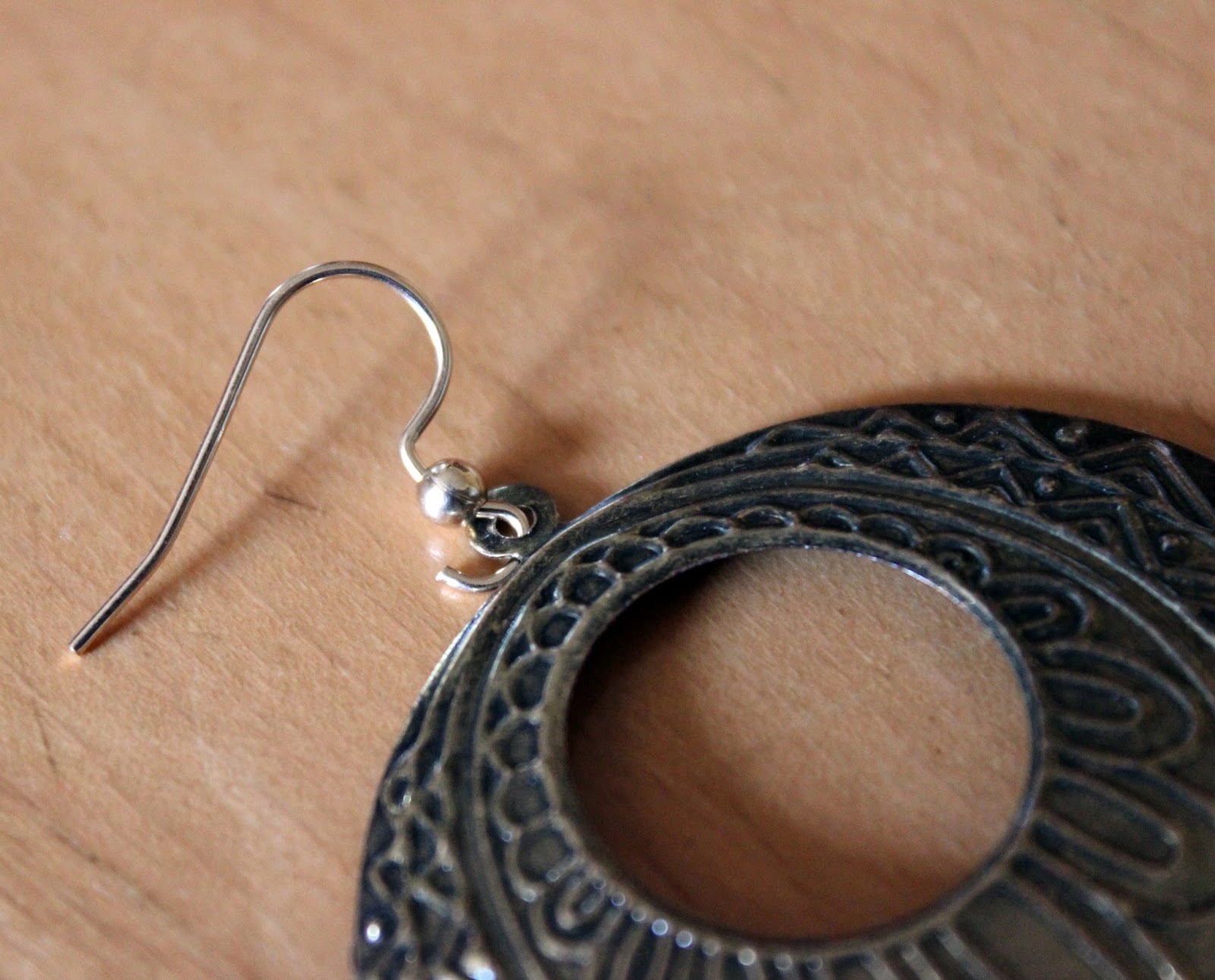 Luhivy's favorite things DIY Earring for Sensitive Ears