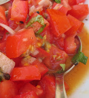Tomaten-Passionsfrucht-Salat