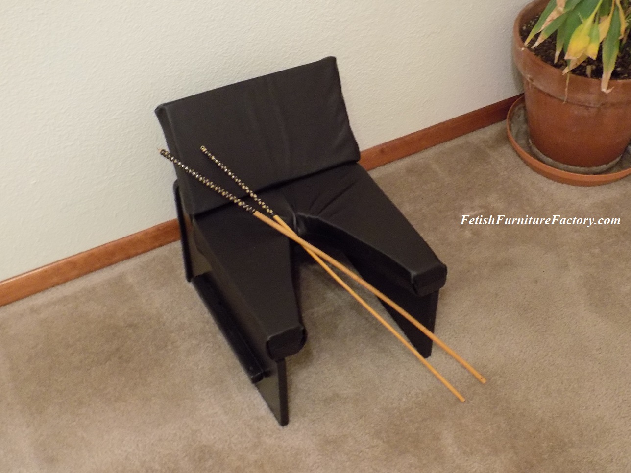 Queening Chairs - Spanking Benches - Bdsm Queening Chair -3816