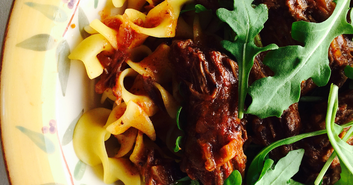 Slow Cooker Red Wine Braised Beef with Arugula