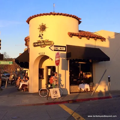 exterior of The Growlers' Arms in Oakland, California