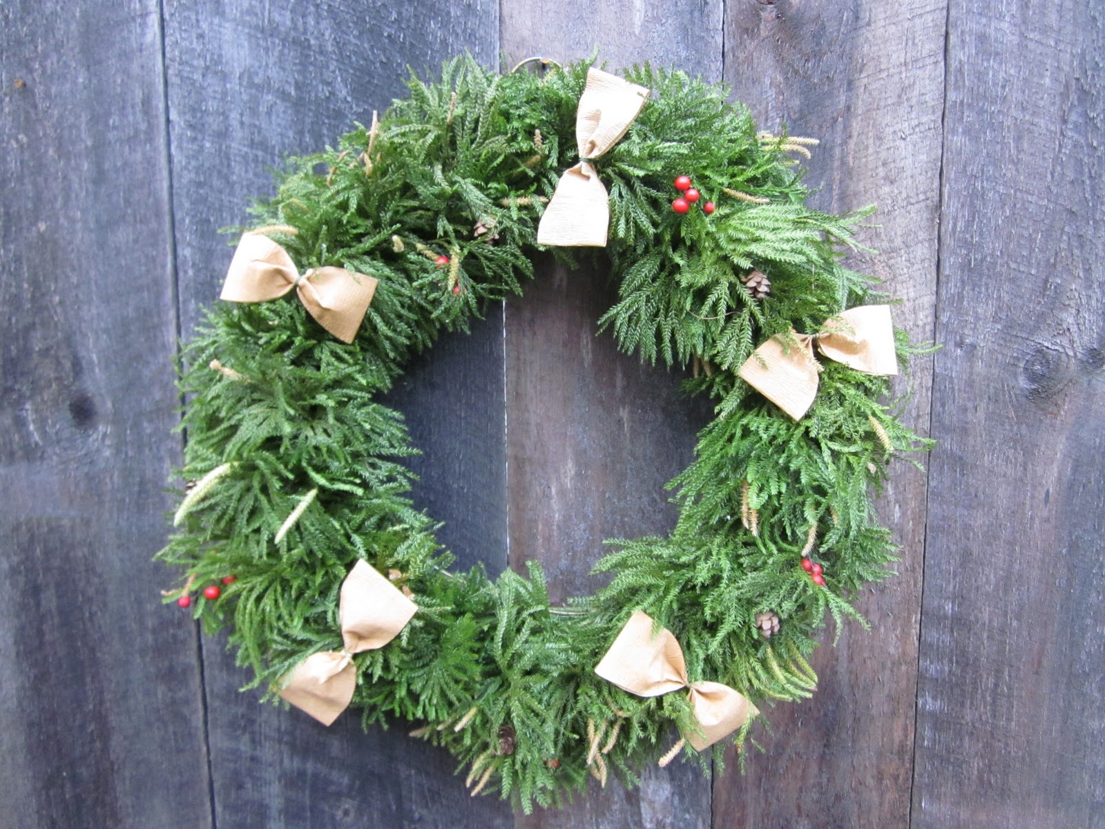 CHESTNUT HILL vintage and design: My First Princess Pine Wreath