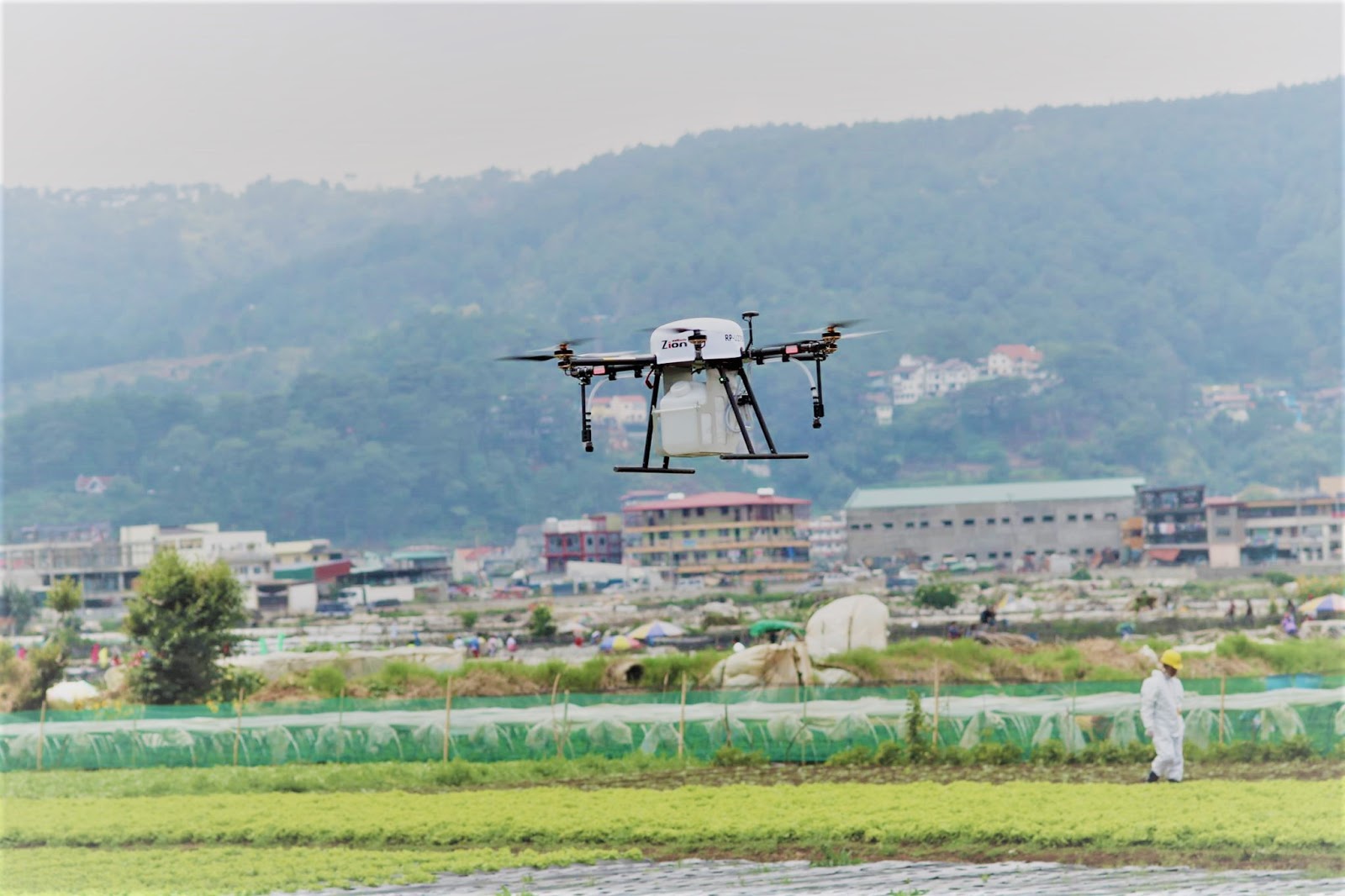 LOOK Hightech Areal Spraying Drone tested in La Trinidad Farms