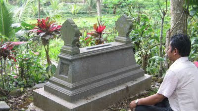 Kyai Nurizal atau Mbah Karto Siluman Pendiri Ds Lempong Kalierang