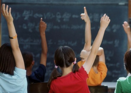 Perilaku Budaya Demokrasi Dalam Kehidupan Sehari Hari Mindut