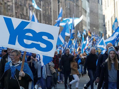 Marchan miles a favor de la independencia de Escocia