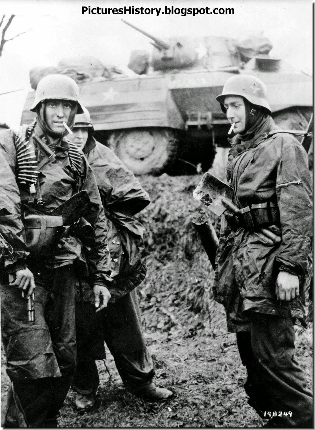 Waffen SS soldiers Poteau belgium 1944