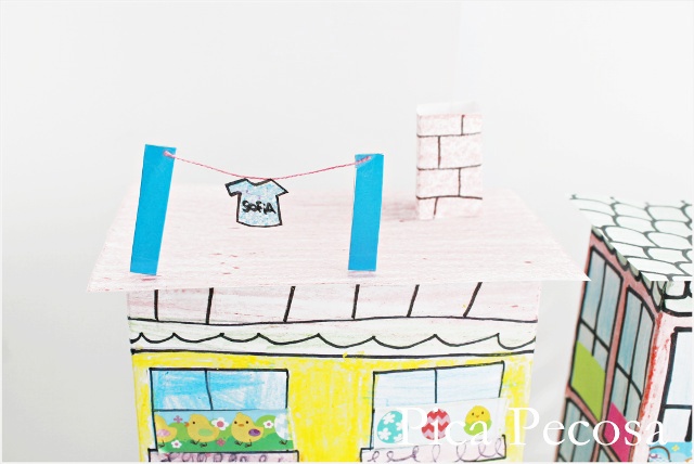 tutorial-como-hacer-casa-muñecas-con-carton-reciclado-packs-yogures-diy-tendal-con-ropa-secando