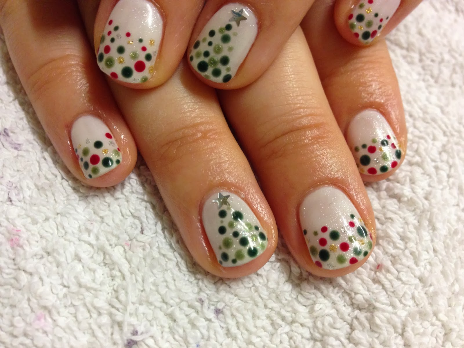 Green Shellac Nail Designs for Christmas - wide 6