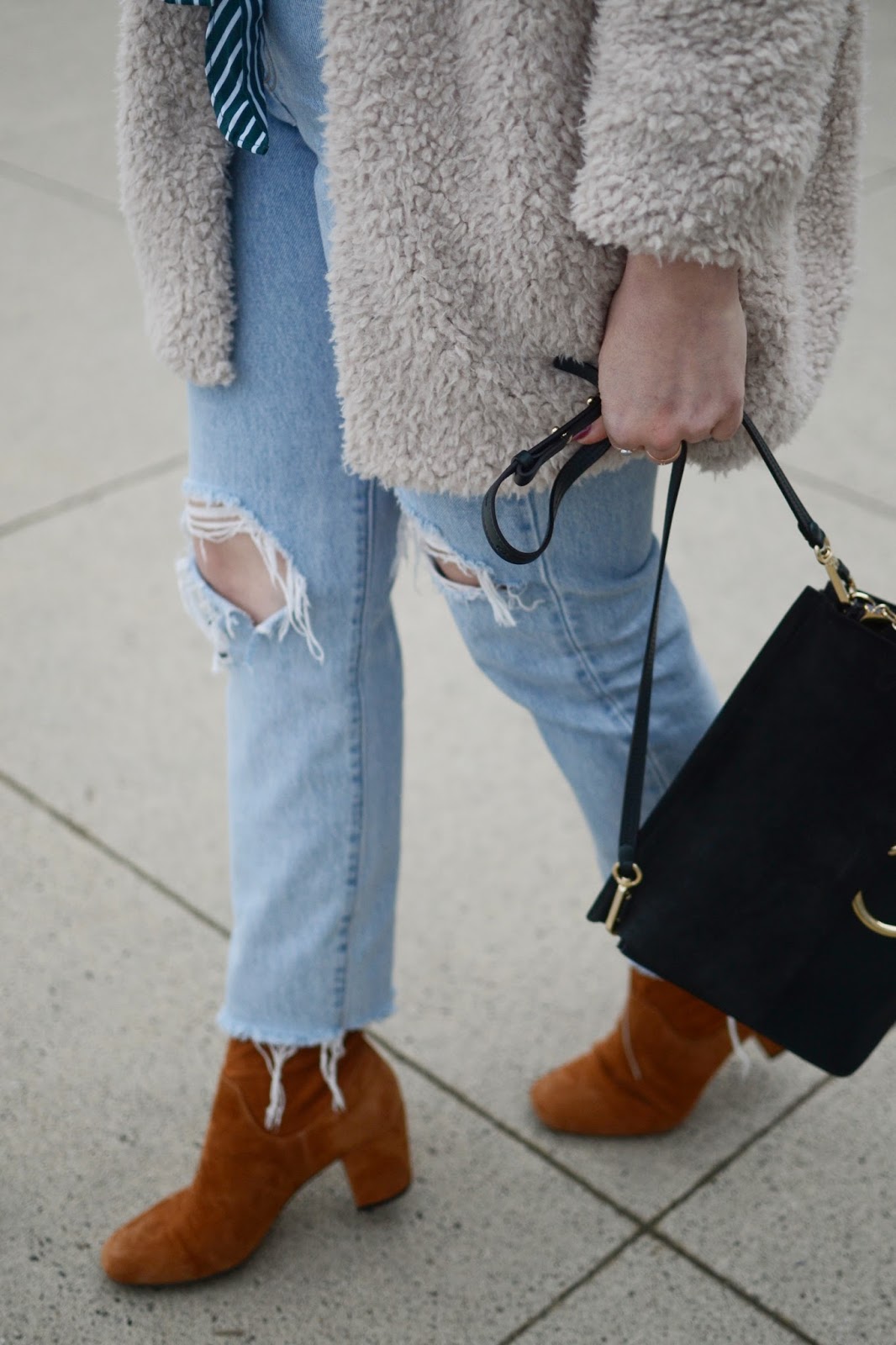 Dynamite striped tie blouse outfit levis wedgie jeans vancouver fashion blogger aleesha harris