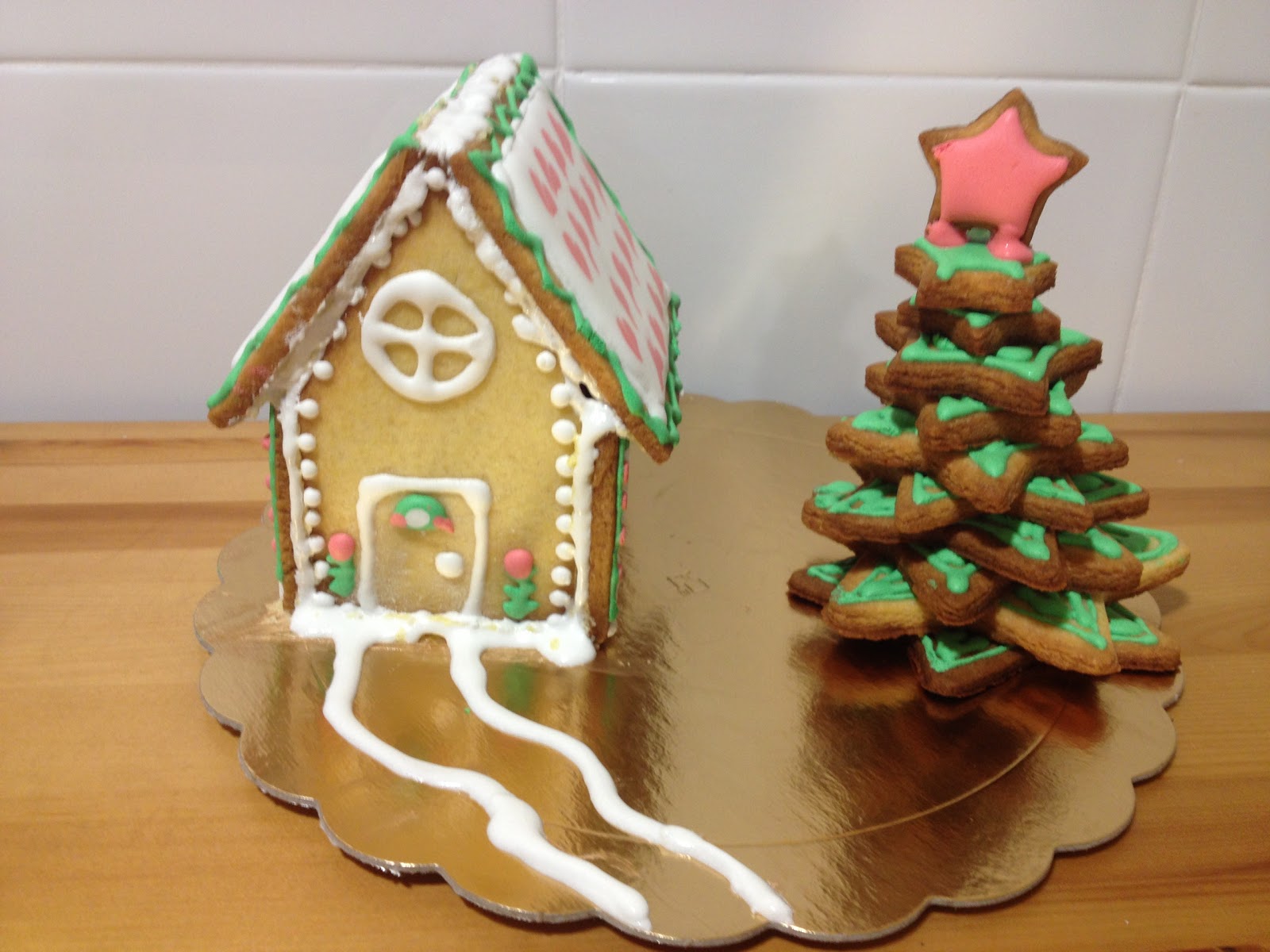 Sabores muy Dulces Casita de Galletas para Navidad