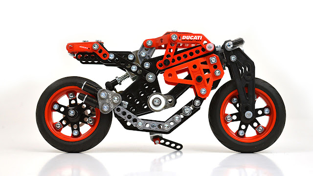 Build and play with Ducati Meccano model sets