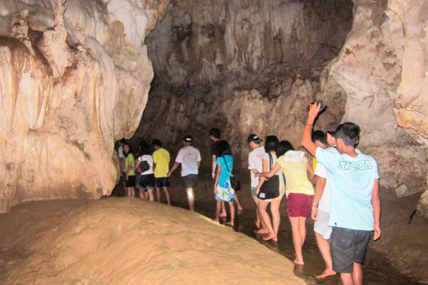Goa Lalay Tempat Menarik di Sawarna Banten Goa Lalay Tempat Menarik di Sawarna Banten