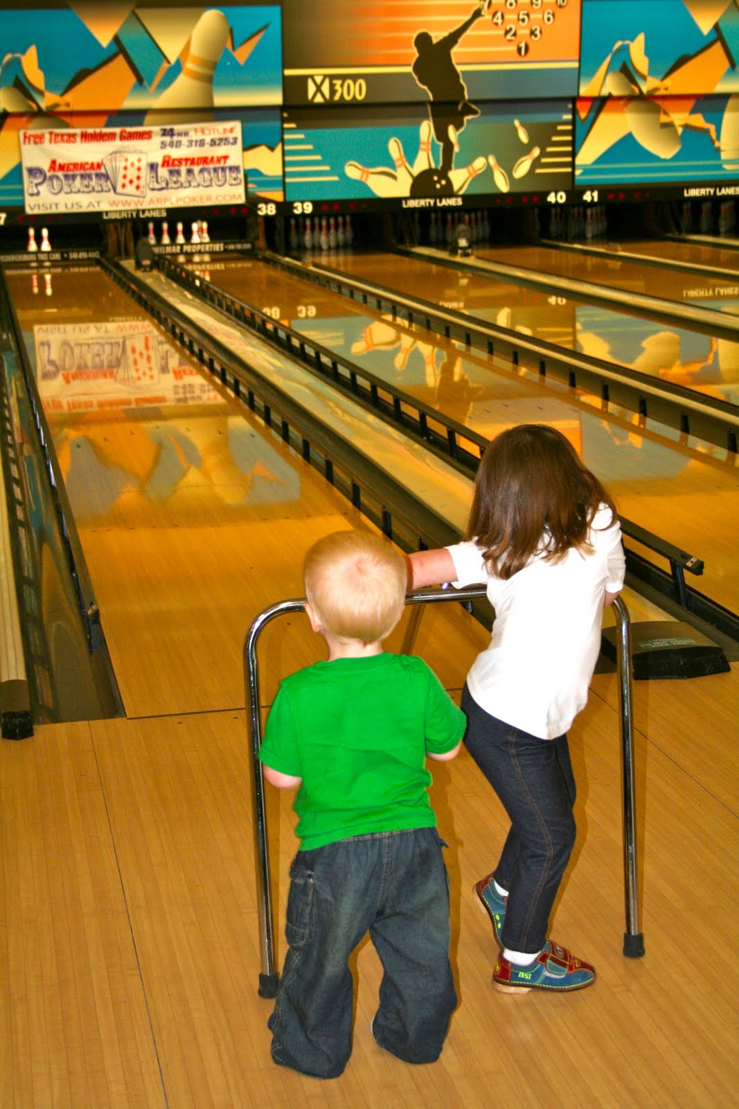 Turner Mountain East Coast Bowling Party