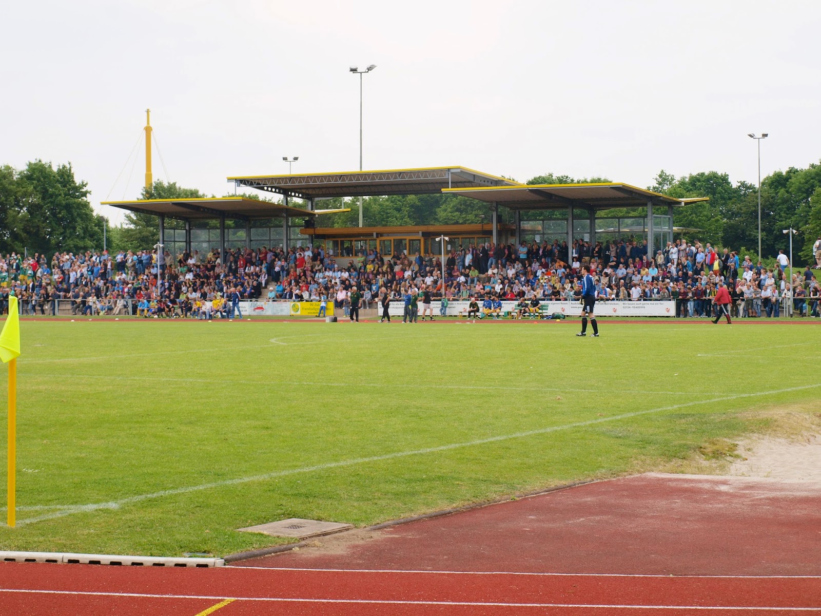 HombruchHopping - Fußball aus NRW: 09.06.13 -2- DJK-VfL Willich : Union ...