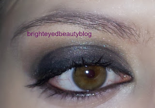 Smoky eye done using the Urban Decay Smoked Palette