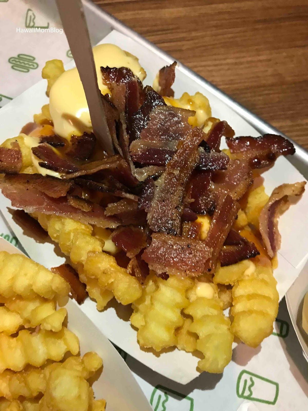 Hawaii Mom Blog Visit Boston Shake Shack