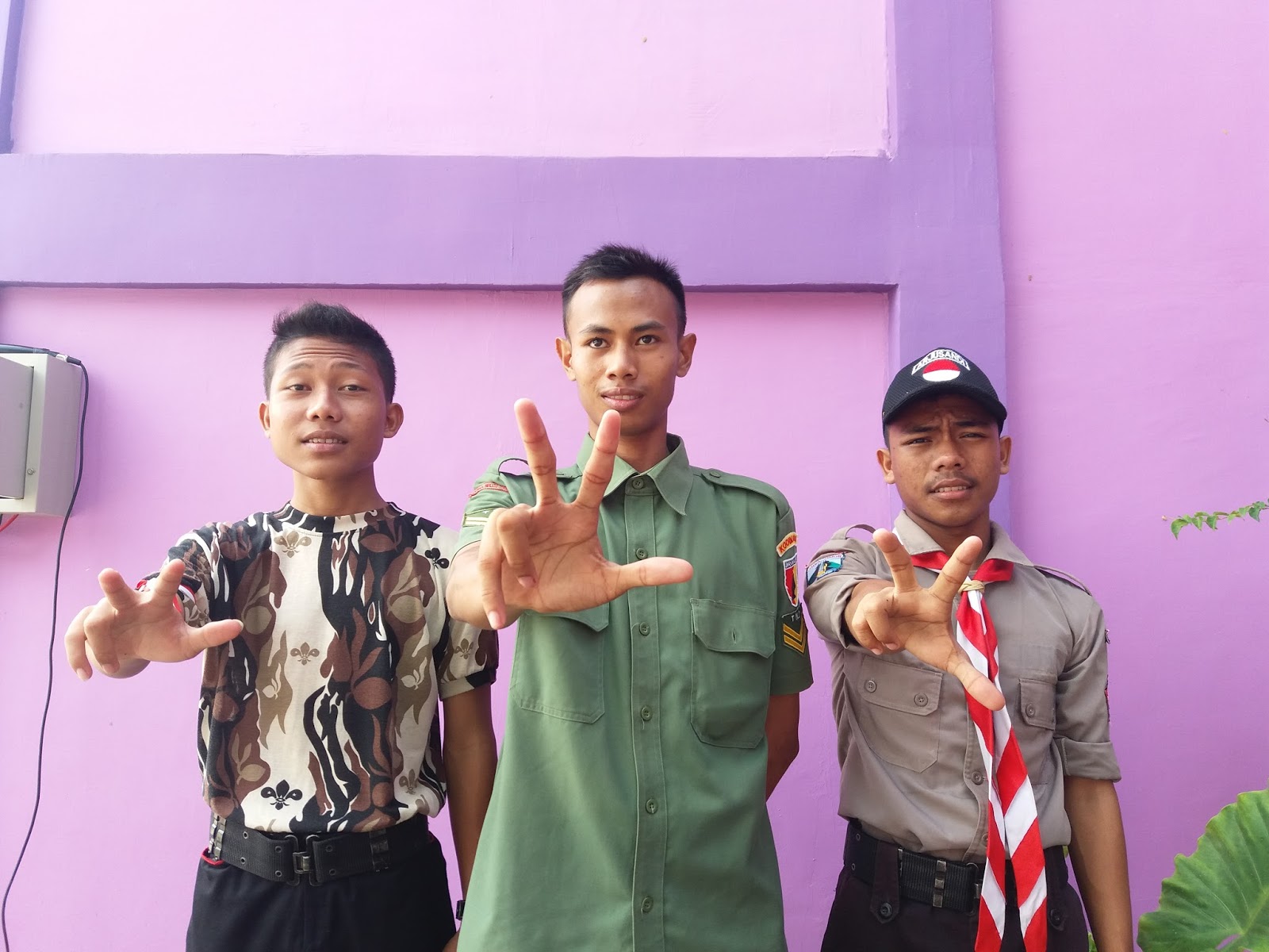 Apa Pahlawan Itu NANANG IRAWAN
