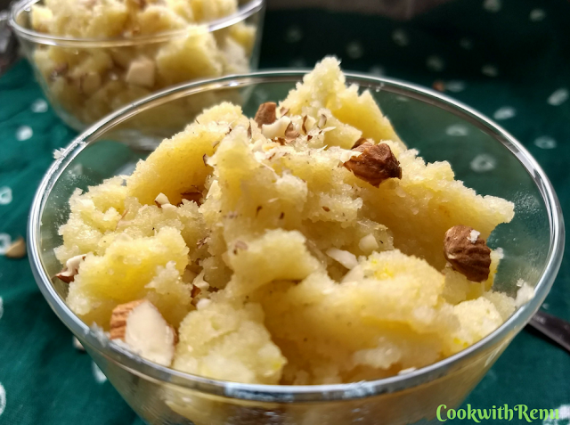 Rava | Sooji Halwa (Indian Semolina Pudding)