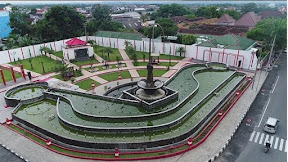 Taman Pecut Kota Blitar, Air Mancur Warna Warni Wisata Hits Terbaru