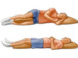 وضعية النوم تساعد فى تخفيف بعض اعراض الامراض