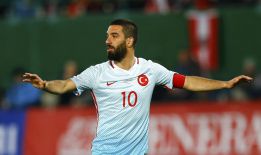 Turquía gana con gol de Arda Turan a Austria (1-2)