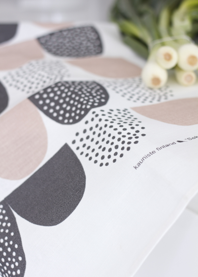 Kauniste Sokeri keittiöpyyhe