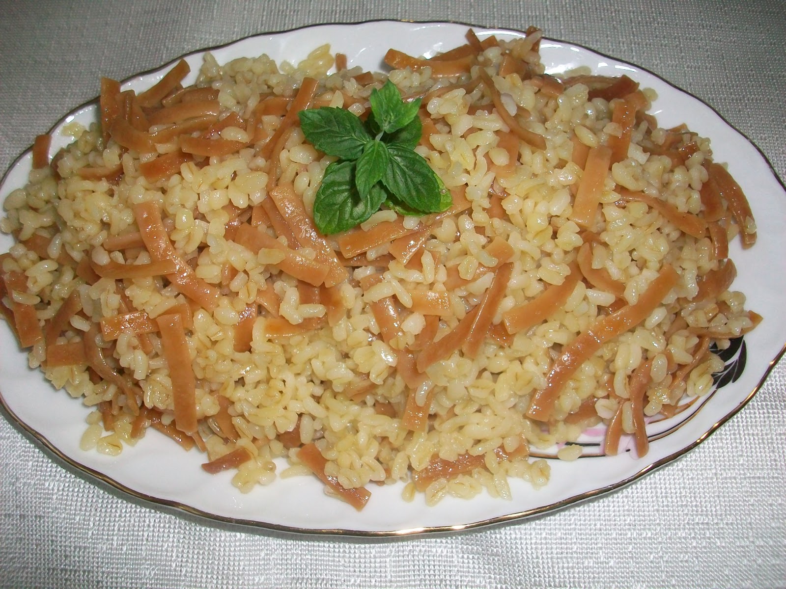 SANAL SOFRAM: ERİŞTELİ BULGUR PİLAVI