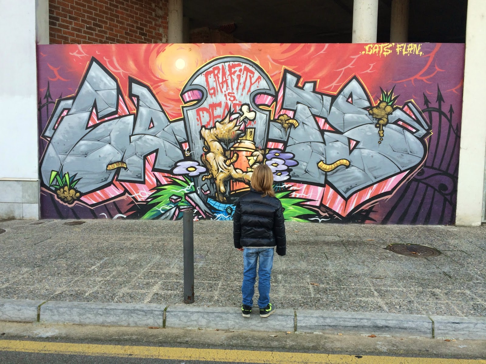 encenent la imaginació: El tacte del graffiti.