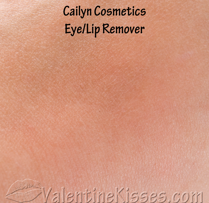Valentine Kisses Cailyn Cosmetics Eye/Lip Remover & Makeup Bag pics