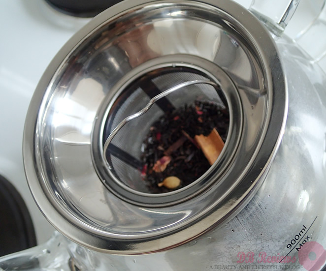 Brewing the Perfect Persian Tea in the Judge Hob Top Glass Teapot DB